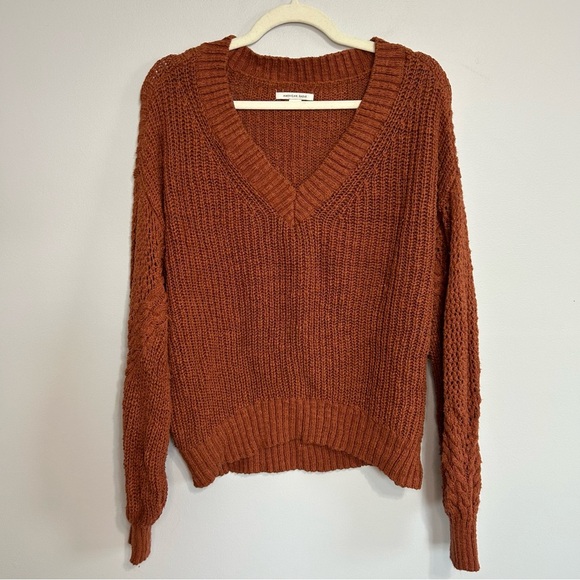 American Eagle Outfitters V-Neck Rustic Red Brown Oversized Chunky Knit Sweater - Picture 2 of 6